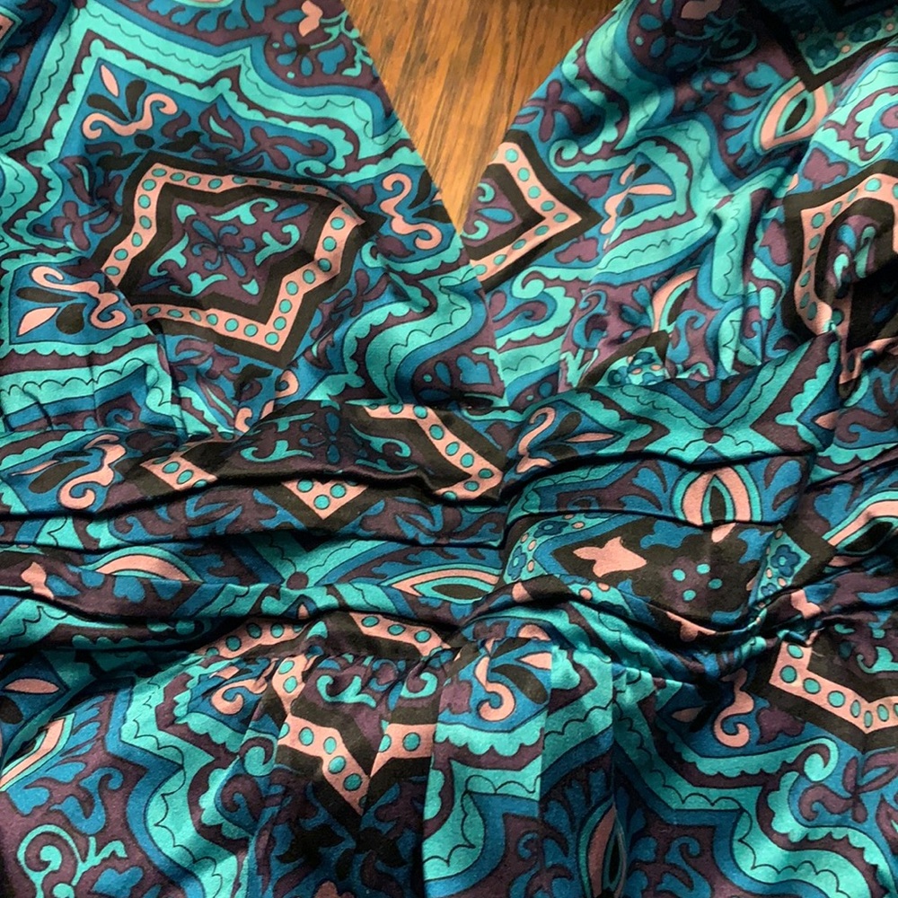 Turquoise patterned top - Picture 4 of 4